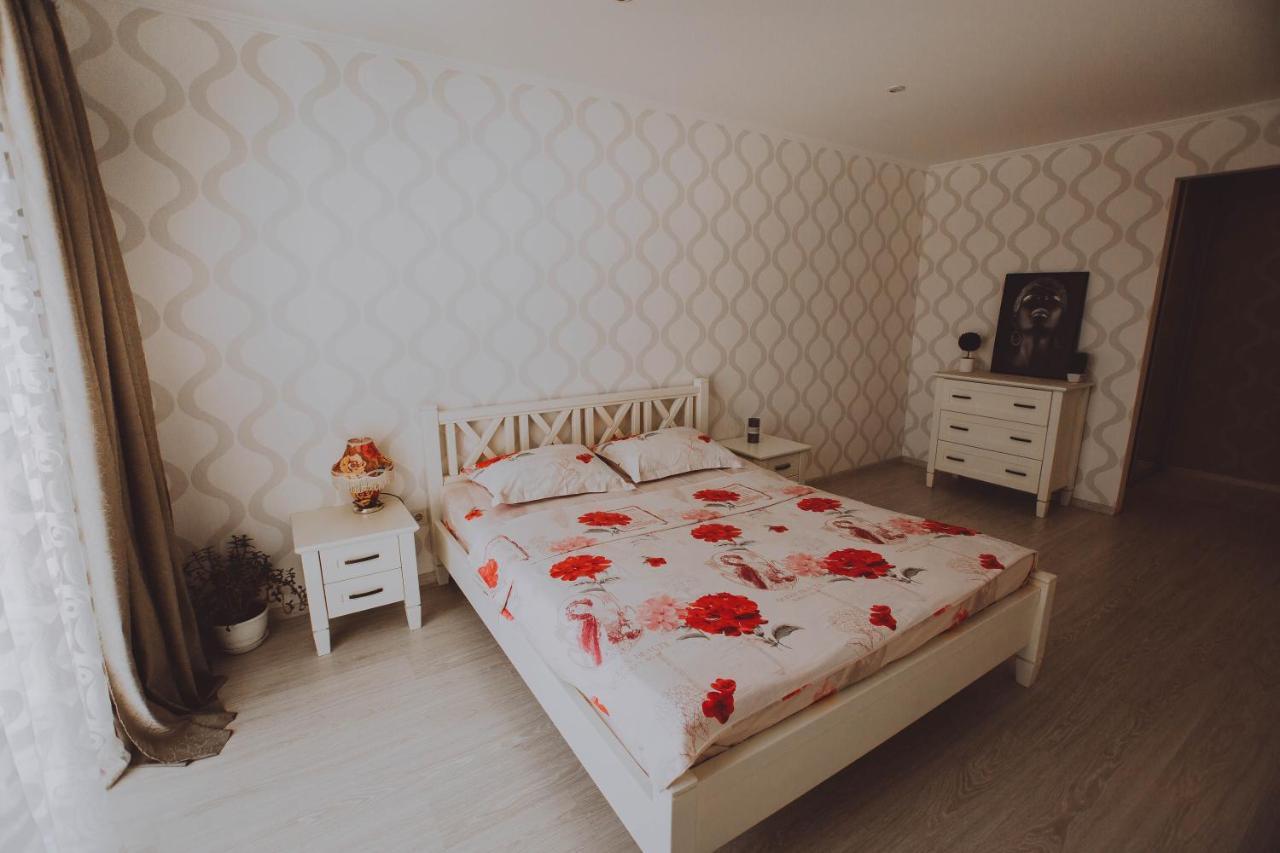 Standard Plus Apartment โปลตาวา ภายนอก รูปภาพ